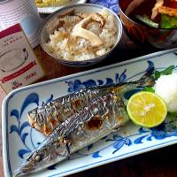 おいしい世界🌍ごはん〜🇯🇵秋刀魚の塩焼きとブータン産の松茸ごはん🇧🇹