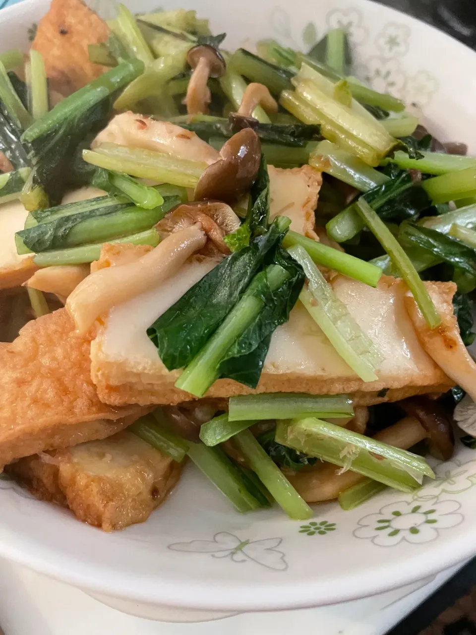 厚揚げと小松菜の炒め物|沙織さん