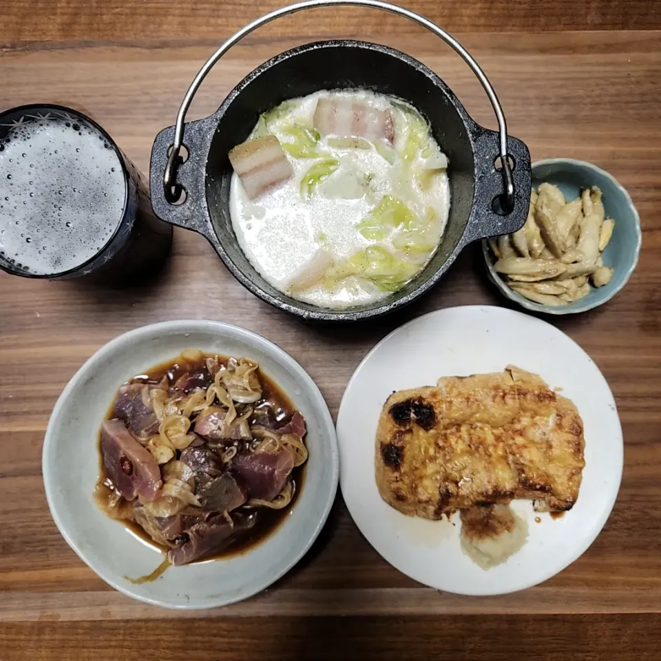 20231003
鰹ぶっかけ玉ねぎ
キャベツとベーコンのクリーム煮
焼き厚揚げ
ごぼうの胡麻和え|noccoさん