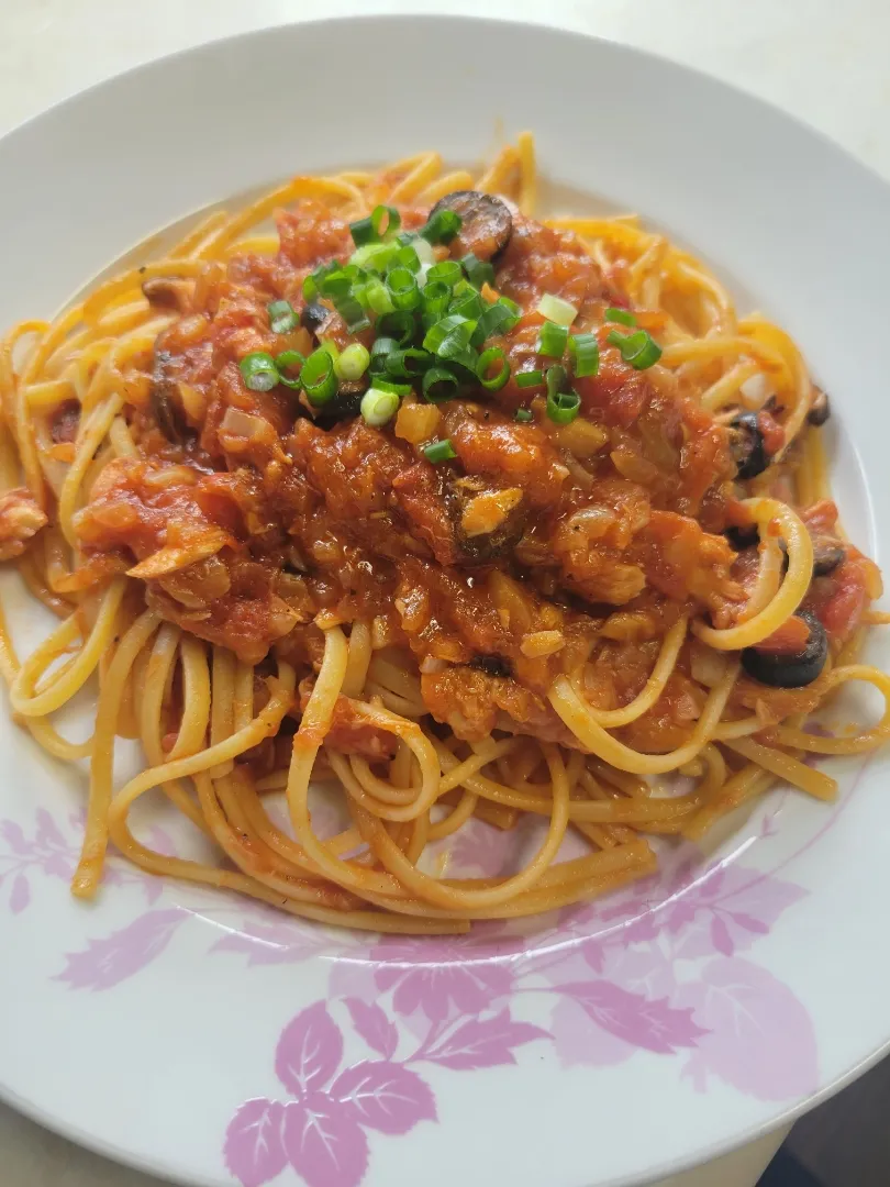 ホットなツナトマパスタでブランチを頂く、、|あんさん