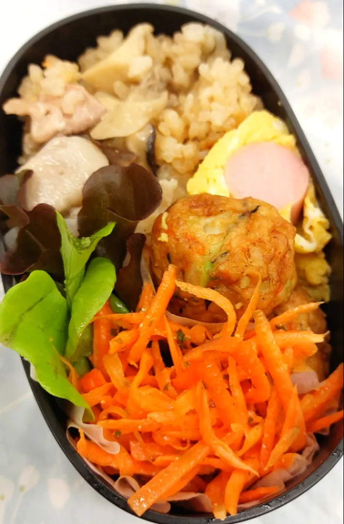 えびとひじきのふんわり揚げで、お弁当！🍱
2023.10.04|きつねさん