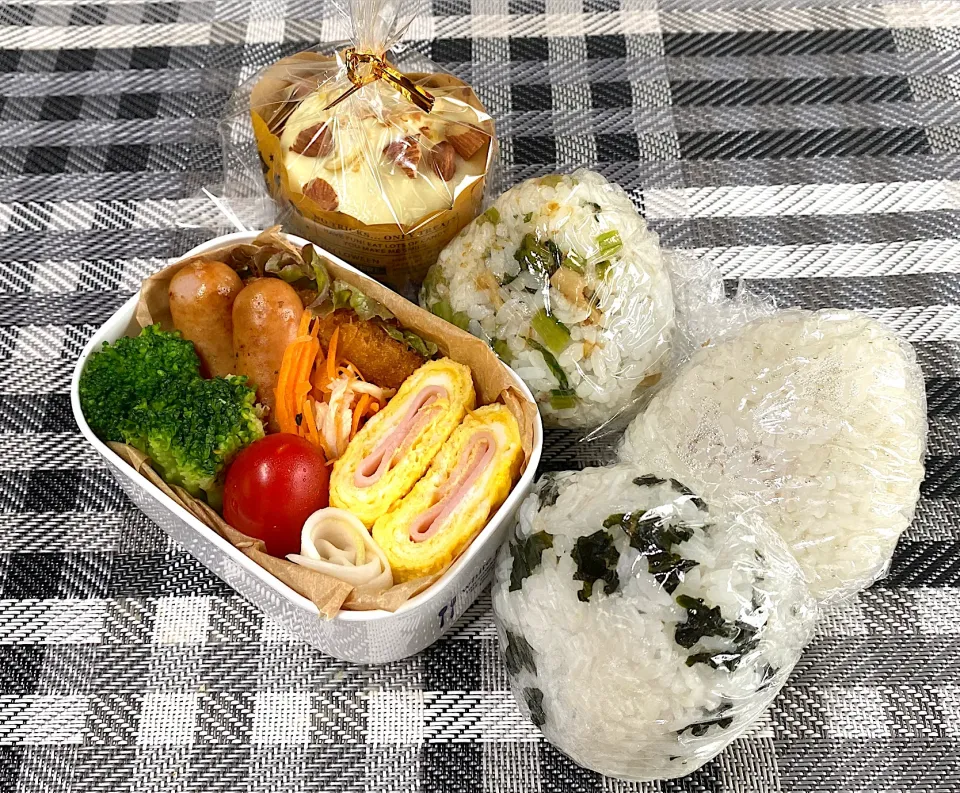 Snapdishの料理写真:おにぎり弁当|yuusaさん