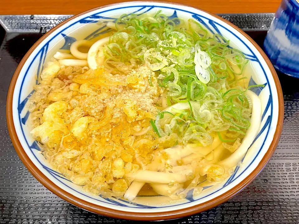 Snapdishの料理写真:丸亀製麺でかけうどん|🌻ako ·͜·♡peco🌻さん