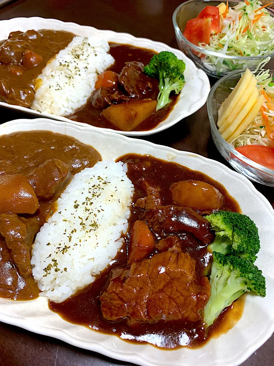 夕飯のビーフシチューとビーフカレー🍛|がおりんさん