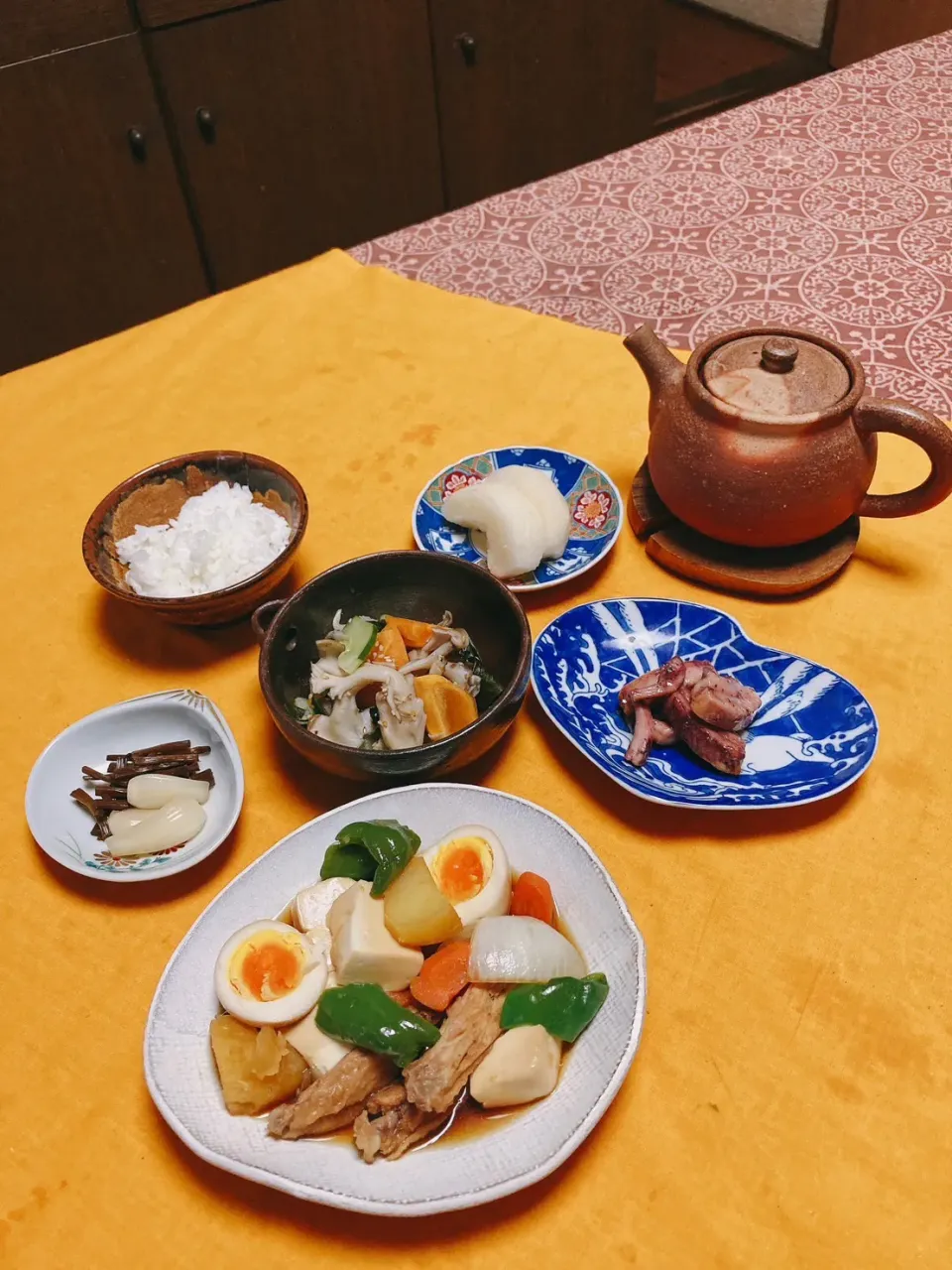 grandmaの晩ごはん☆ 今夜は肉じゃが…酢の物は柿と舞茸で秋の酢の物を…イカ🦑の照り焼き…梅酒で頂きます|kaoriさん