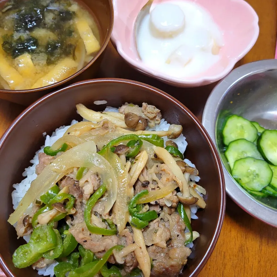 朝から牛塩カルビ丼！|waiwaiさん