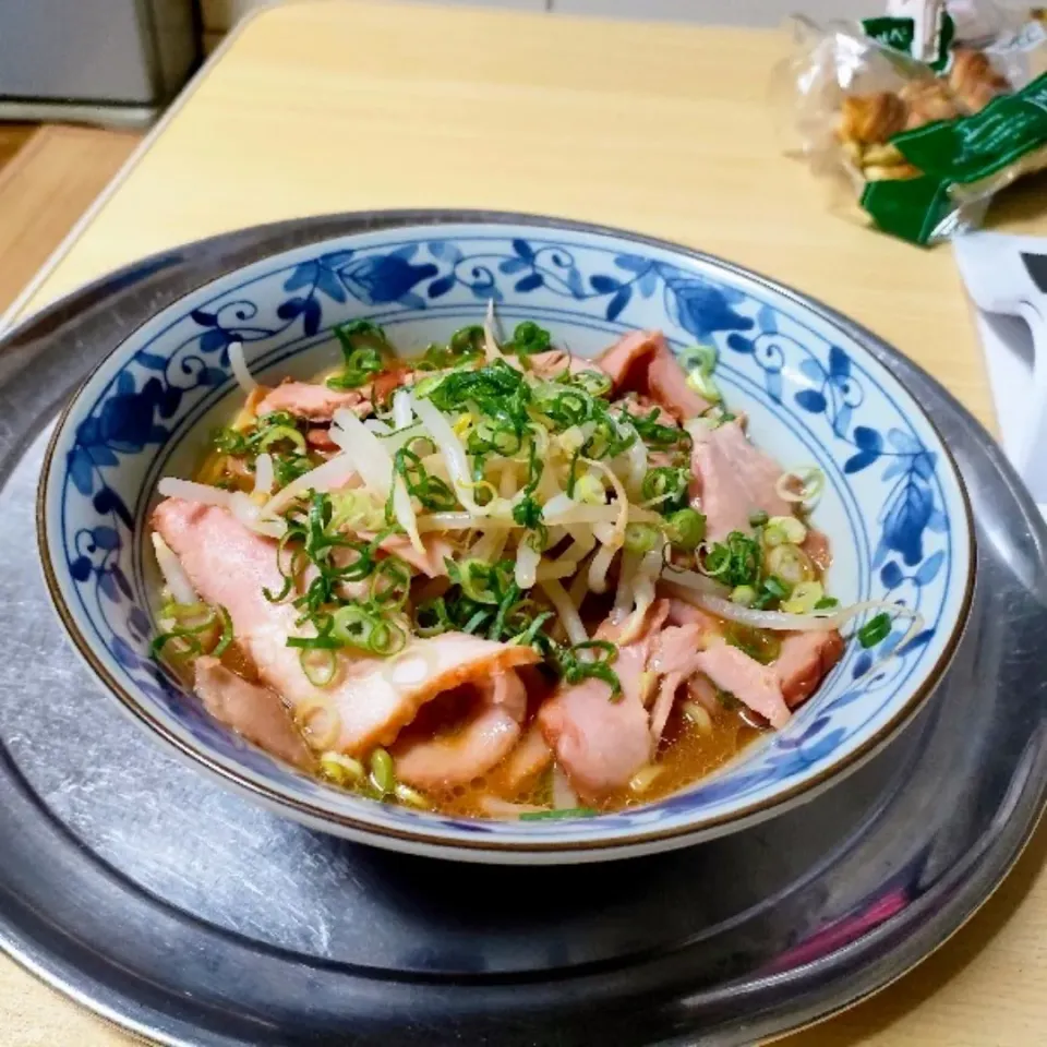 Snapdishの料理写真:チャーシュー麺。|ariyo4200さん