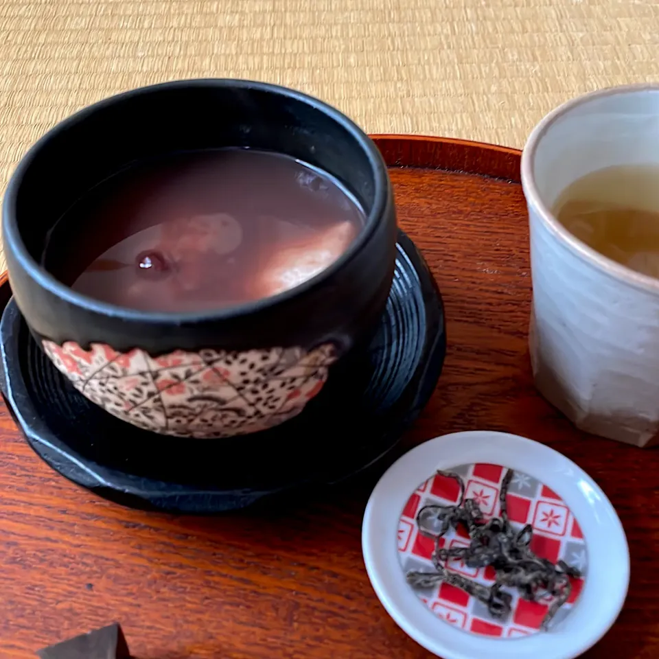 急に涼しくなったので　　　　　　　　　　　　　　おやつにほっこりぜんざい🍵|mokoさん