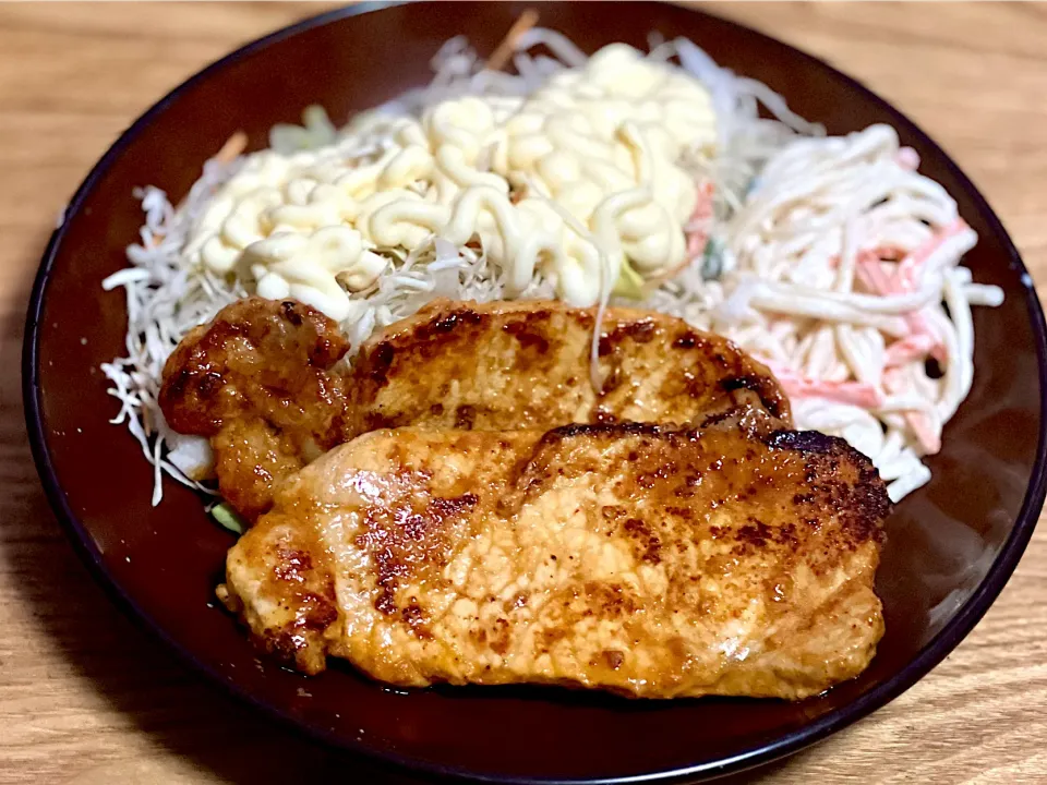 ☆豚ロースにんにく味噌焼き ☆スパゲティサラダ ☆サラダ|まぁたんさん