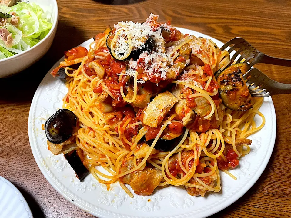 手作りベーコンと茄子のパスタ🍝|yummy tommyさん