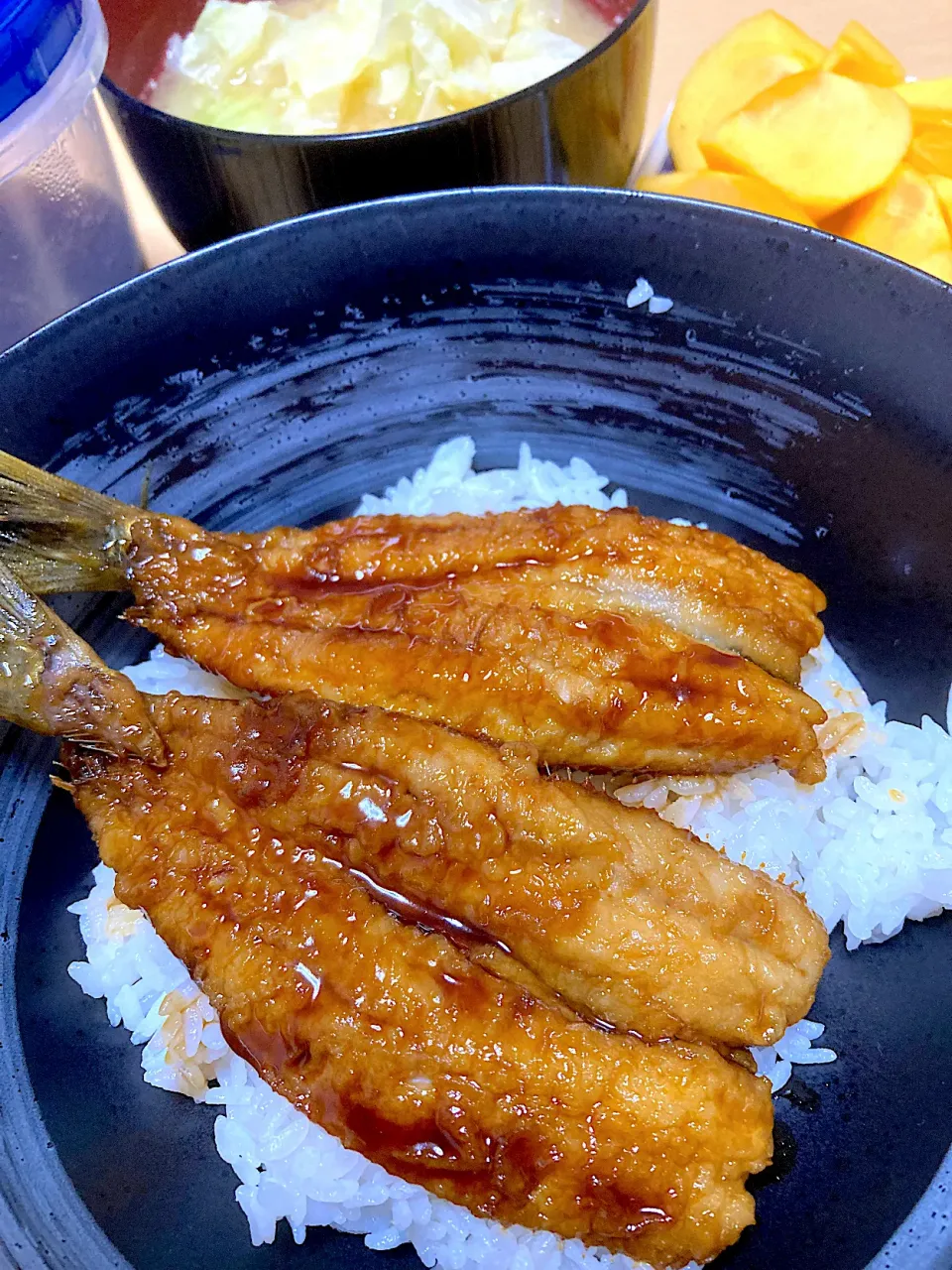 Snapdishの料理写真:単身赴任中の男飯(イワシの蒲焼丼)|おおもりの星さん