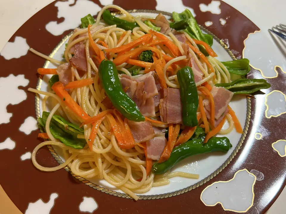 Snapdishの料理写真:ベーコンとししとうとパスタ|バジルママさん