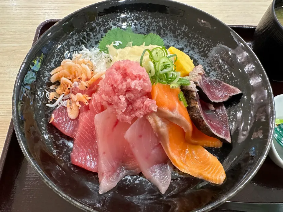 焼津丸極上特選丼🐟🦐|buhizouさん