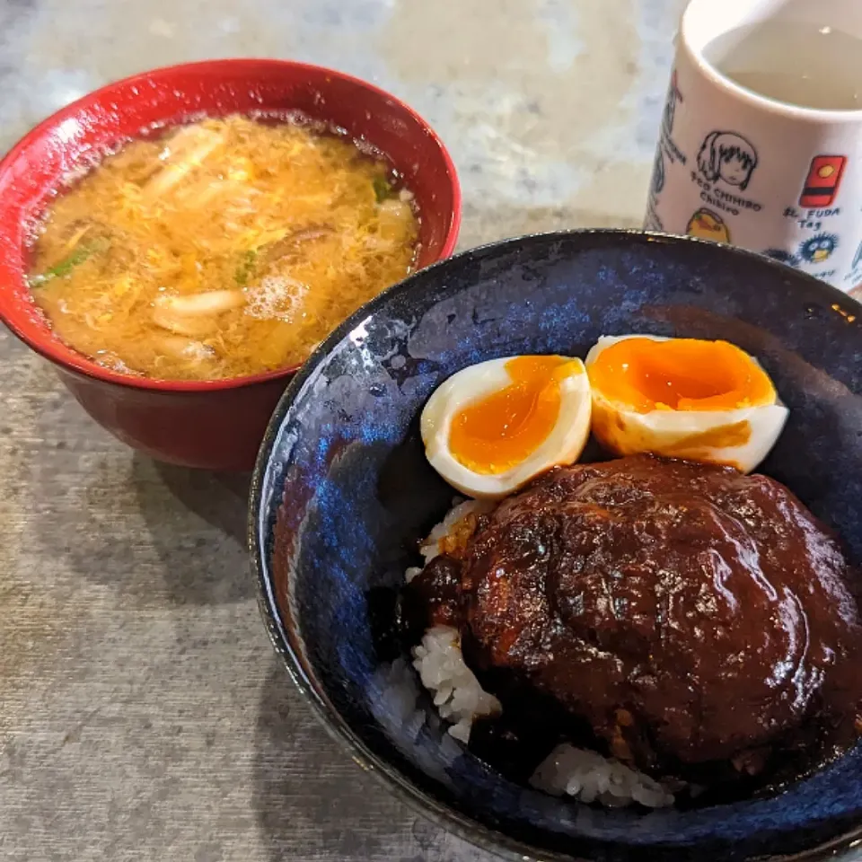 ロコモコ丼|やまもとさん