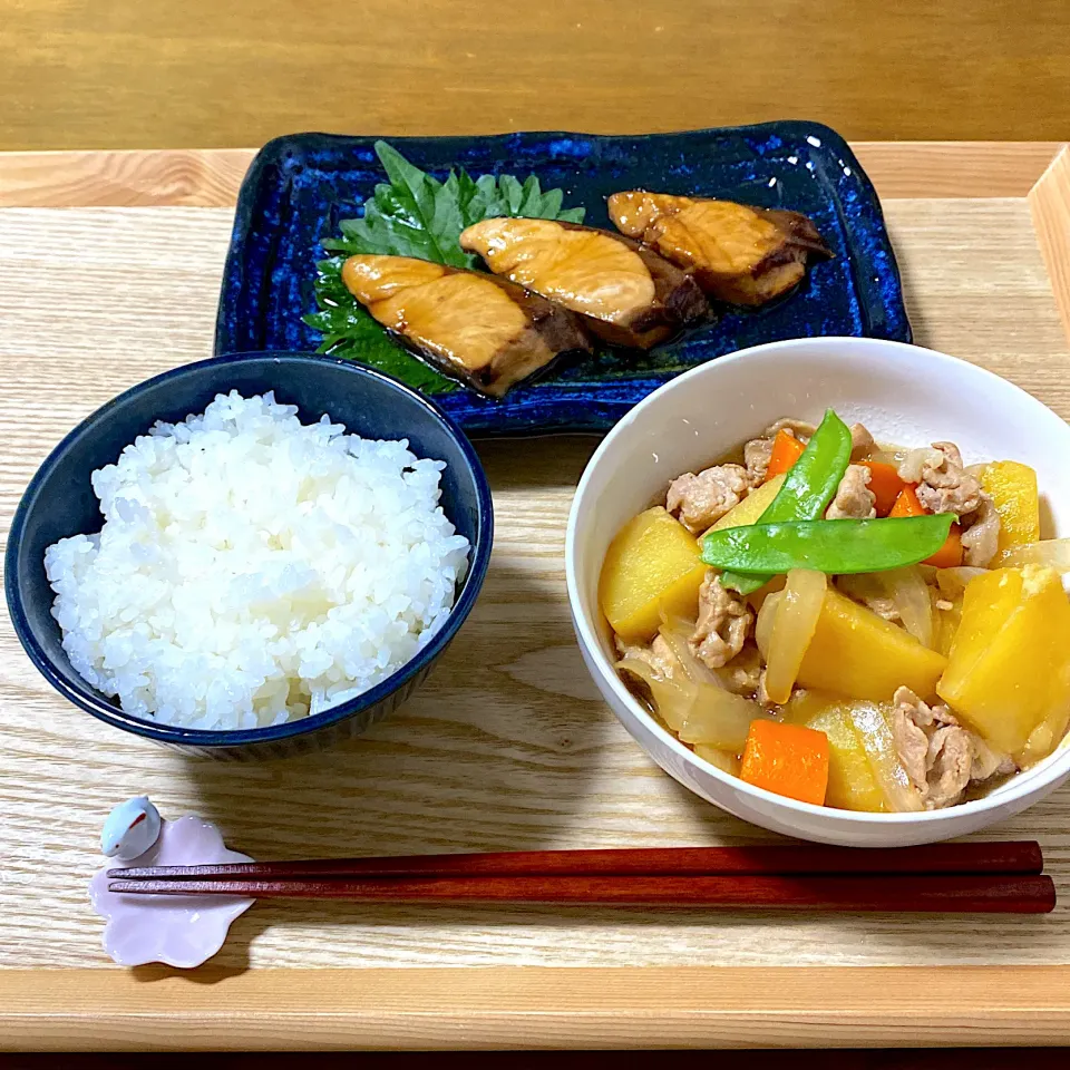 ハマチの照り焼きと肉じゃが|Tomokoさん