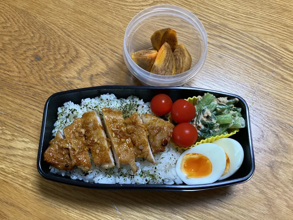 Snapdishの料理写真:豚肉ソテー弁当|ゆさん