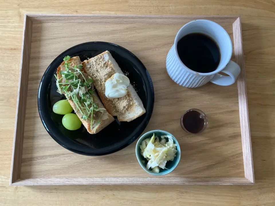 Snapdishの料理写真:朝焼き全粒粉食パン🍞でオープンサンド💛|さくたえさん