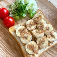 Snapdishの料理写真:朝ご飯🥪|usako☆さん