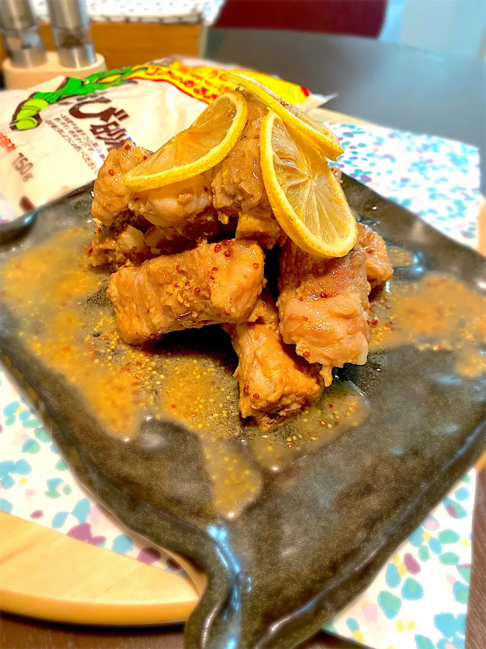 Snapdishの料理写真:きび砂糖レモン粒マスタード煮　〜ベイビーバックリブ〜　🐷🍋|うさぎぱんさん