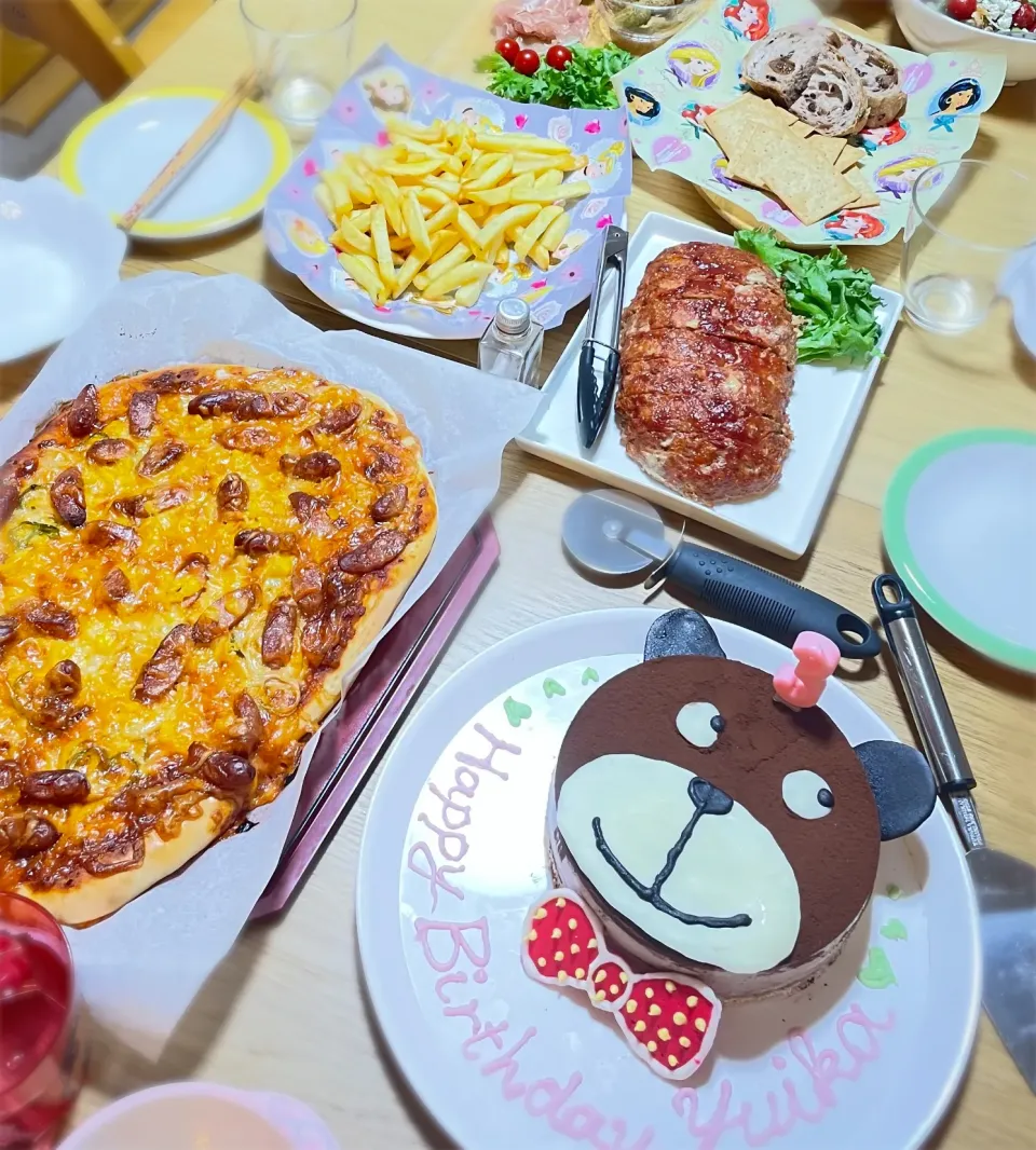 Snapdishの料理写真:孫の誕生日会🎂|あけさんさん