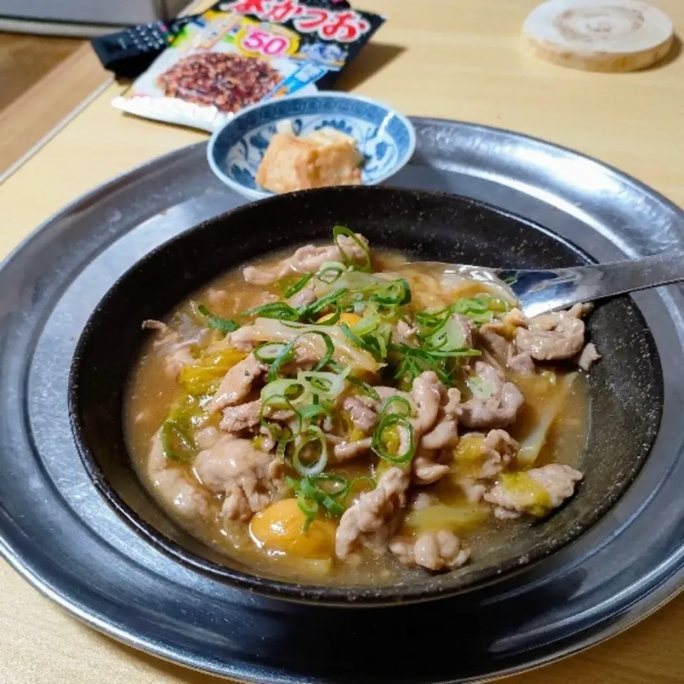 Snapdishの料理写真:肉飯（にくめし）

山口県長門市のご当地B級グルメです。|ariyo4200さん