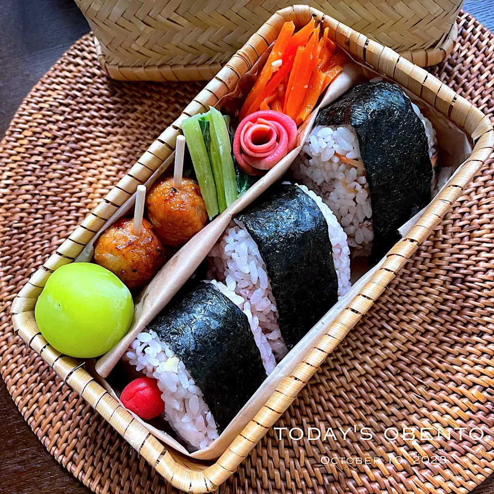 おにぎり弁当🍙🍙🍙|まぁちゃんさん