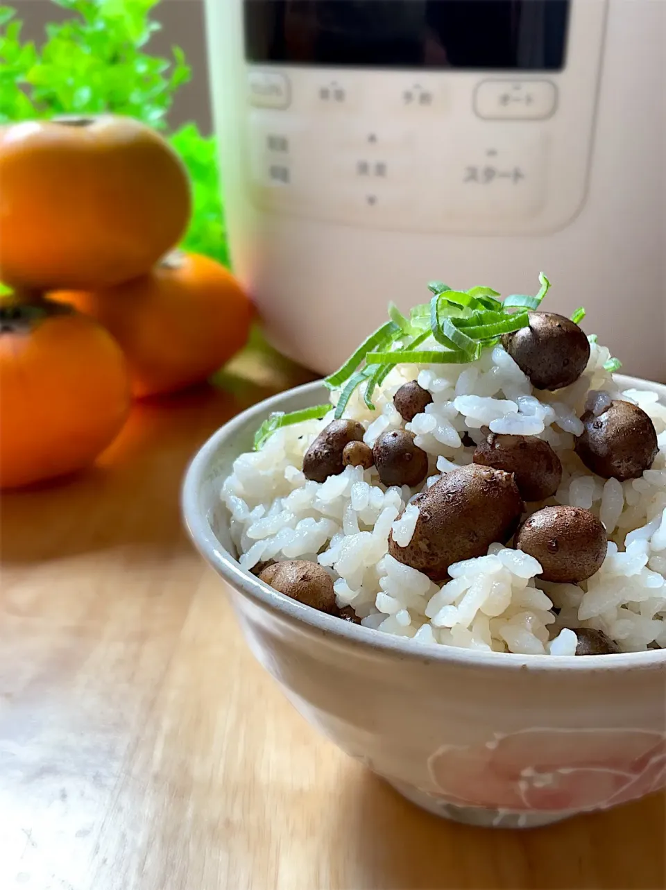 Snapdishの料理写真:シロカdeむかごの炊き込みご飯|9421beruさん