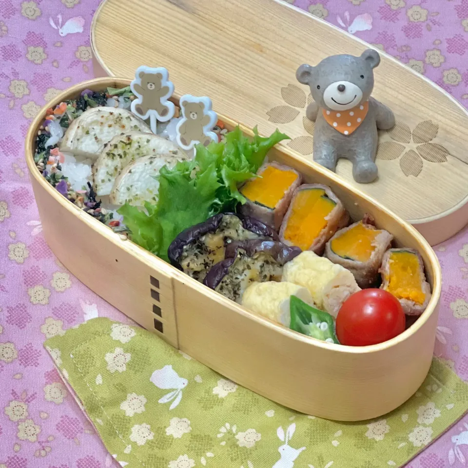 Snapdishの料理写真:かぼちゃの豚ロール☘️の💙ちゃんお弁当　10/10火|sweet homeさん