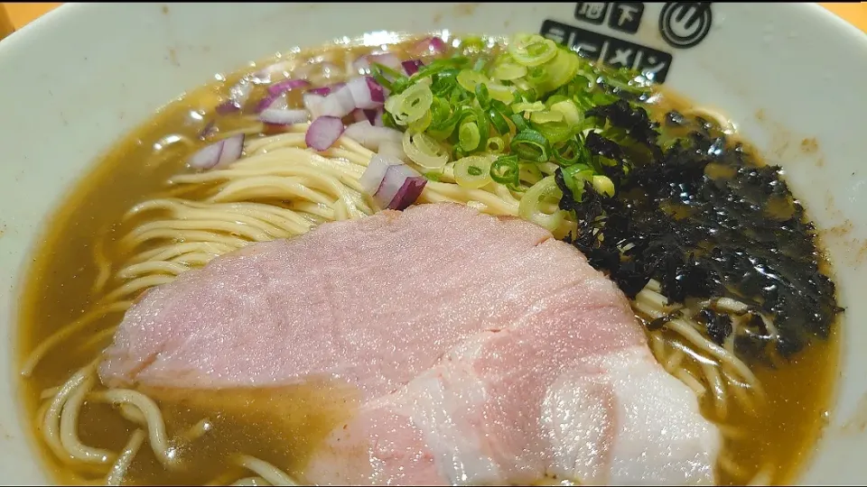 【10/13までの期間限定店舗】 
＃新宿地下ラーメン
中華そば なんぶ庵＠青森県八戸市
(11月からおいらせに移転予定とか)
青森濃厚煮干そば 
＠新宿小田急エース北館
23240 (250,564)|大脇さん