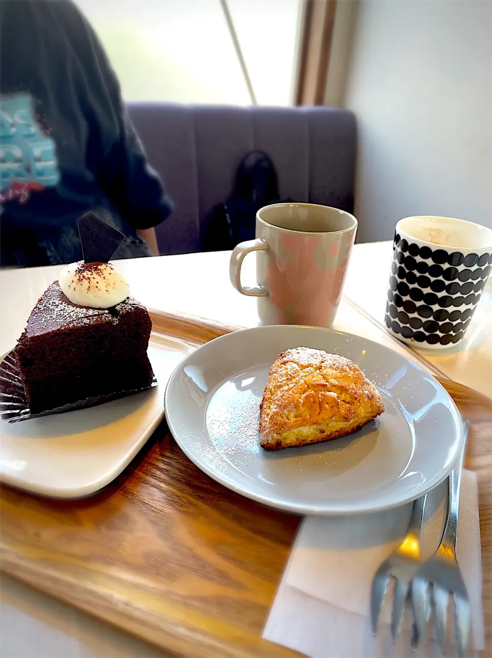 カフェソケリさんのガトーショコラとレモンスコーン🍋|maSami＊さん