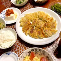 Snapdishの料理写真:餃子の晩御飯✨|みるくさん