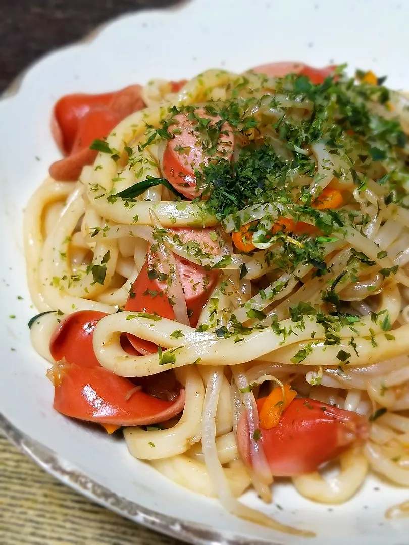 パパ作👨焼きうどんソース味|ぱんだのままんさん