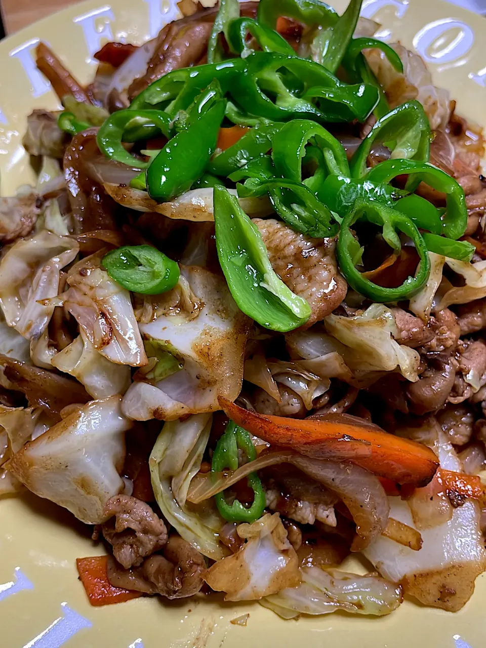 じゃじゃ麺の味噌ダレが余ってるので！回鍋肉風で炒めてみました！|abekoさん