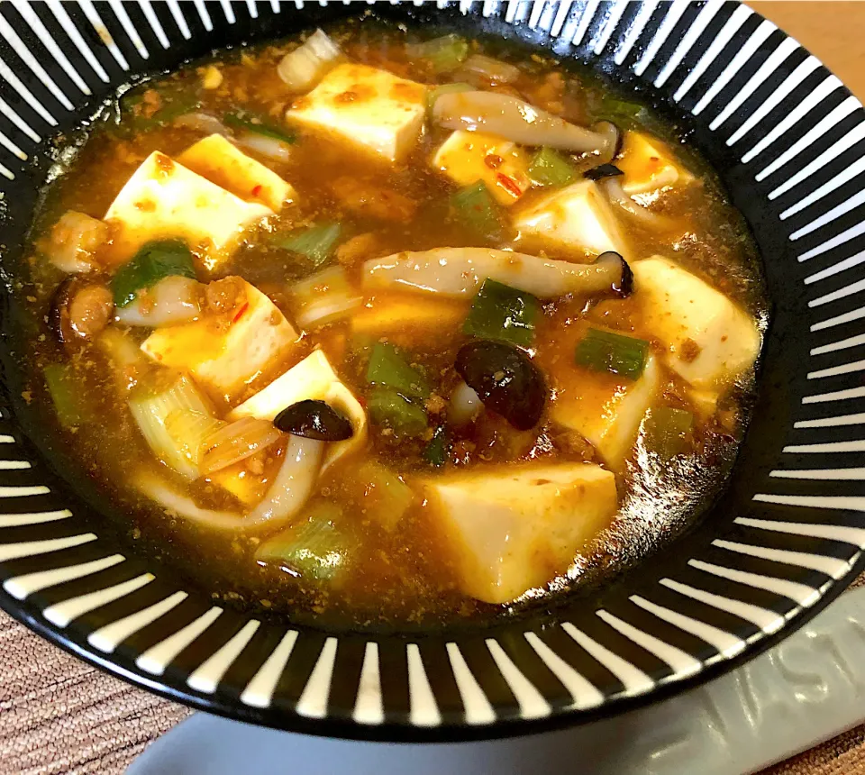 Snapdishの料理写真:具だくさん麻婆豆腐🥣|ゆうりさん