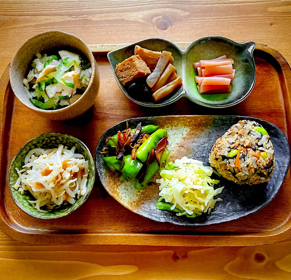 休日のおばんざいセット🍙|にゃんぺこさん