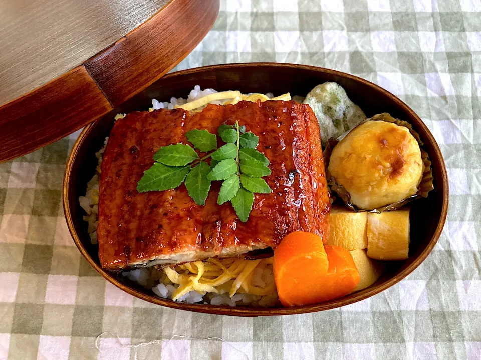 ＊鰻丼＆スイートポテト弁当🍱＊|＊抹茶＊さん