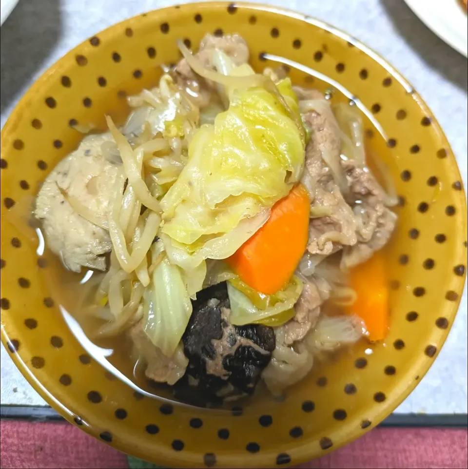 Snapdishの料理写真:牛肉と野菜の煮物|郁ちゃんさん