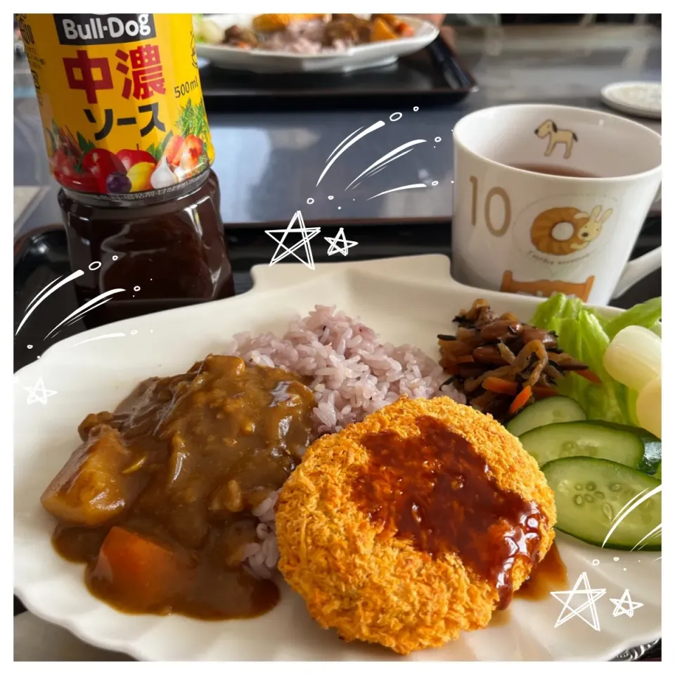 ブルドッグソースでコロッケカレー❤️|いのっちさん