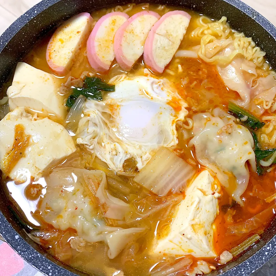 キムチチゲラーメン🍜|panchiさん