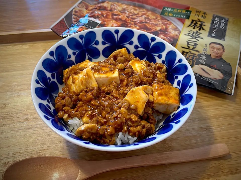 Snapdishの料理写真:【大豆のお肉で】四川式麻婆豆腐丼|かぼちゃんさん