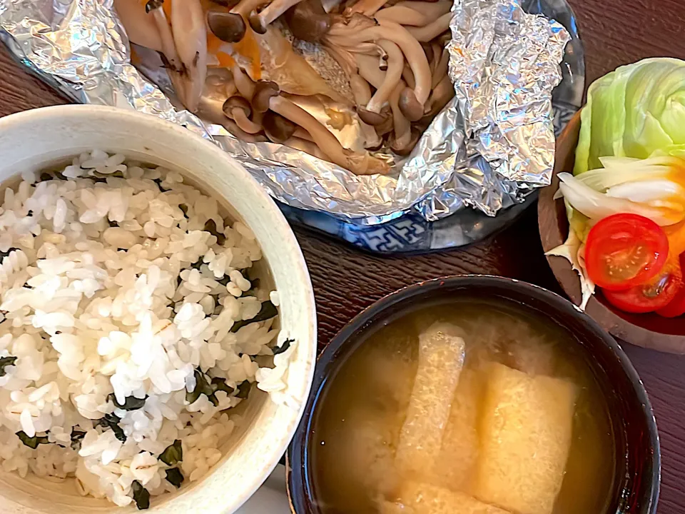 ワカメご飯と鱈ホイル焼き|アキリムさん