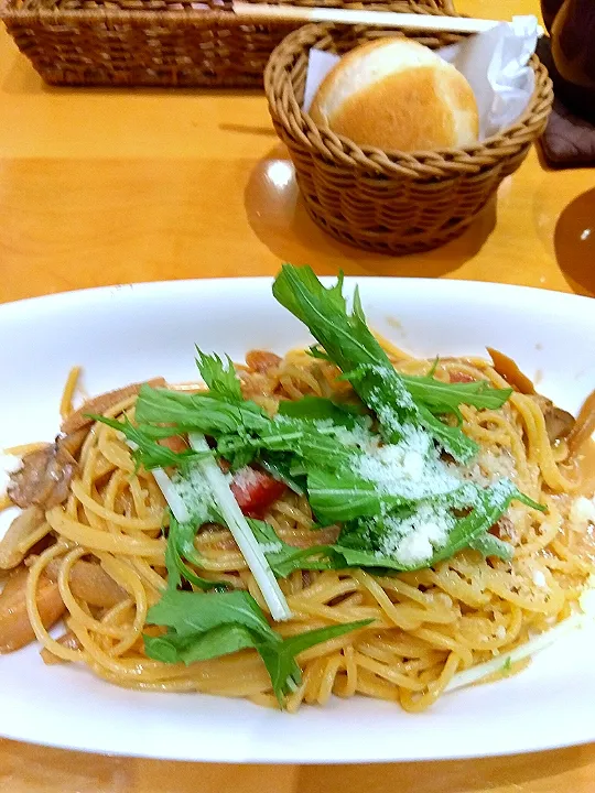 厚切りベーコンとゴボウの白ごま醤油ソースパスタ|ゆきこさん