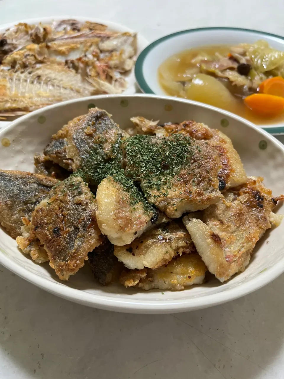 息子が鯛の三枚おろしに挑戦🐟🥰|ささるみさん