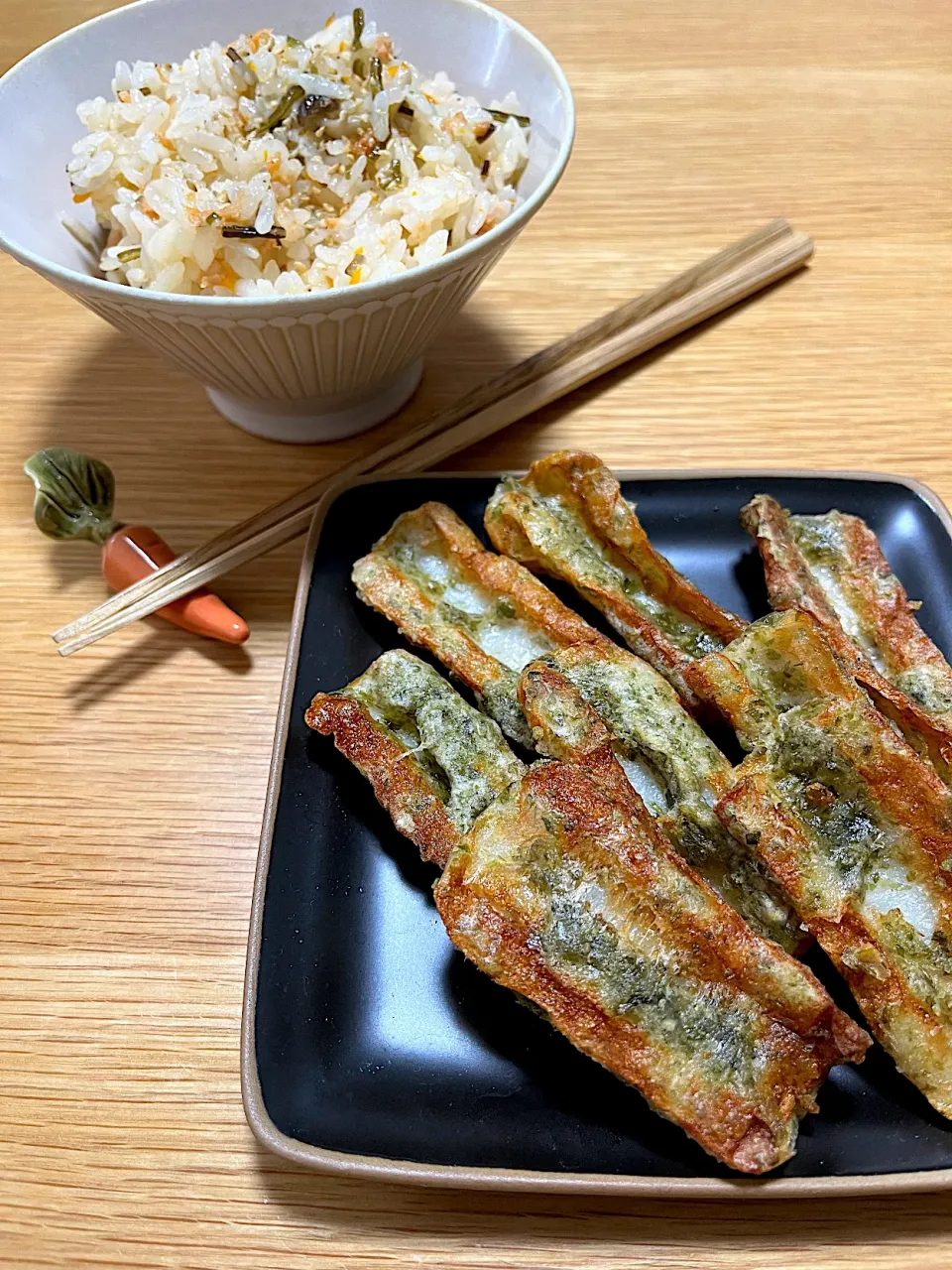 今日の朝ごはん~磯辺揚げ、鮭フレークと塩昆布の炊き込みご飯~|ゆかｕさん