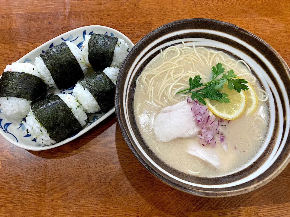 休日Lunchは ラーメン🍜|sakuramochiさん