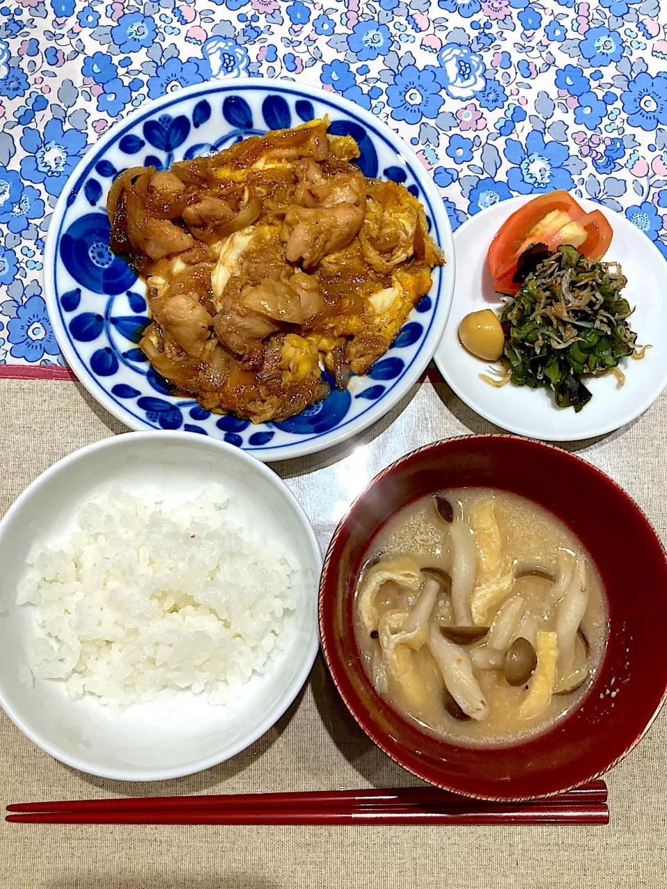 親小皿と雑魚わかめの酢の物|おしゃべり献立さん