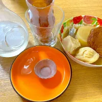 Snapdishの料理写真:おでんと日本酒(イカ徳利)|おはなさん