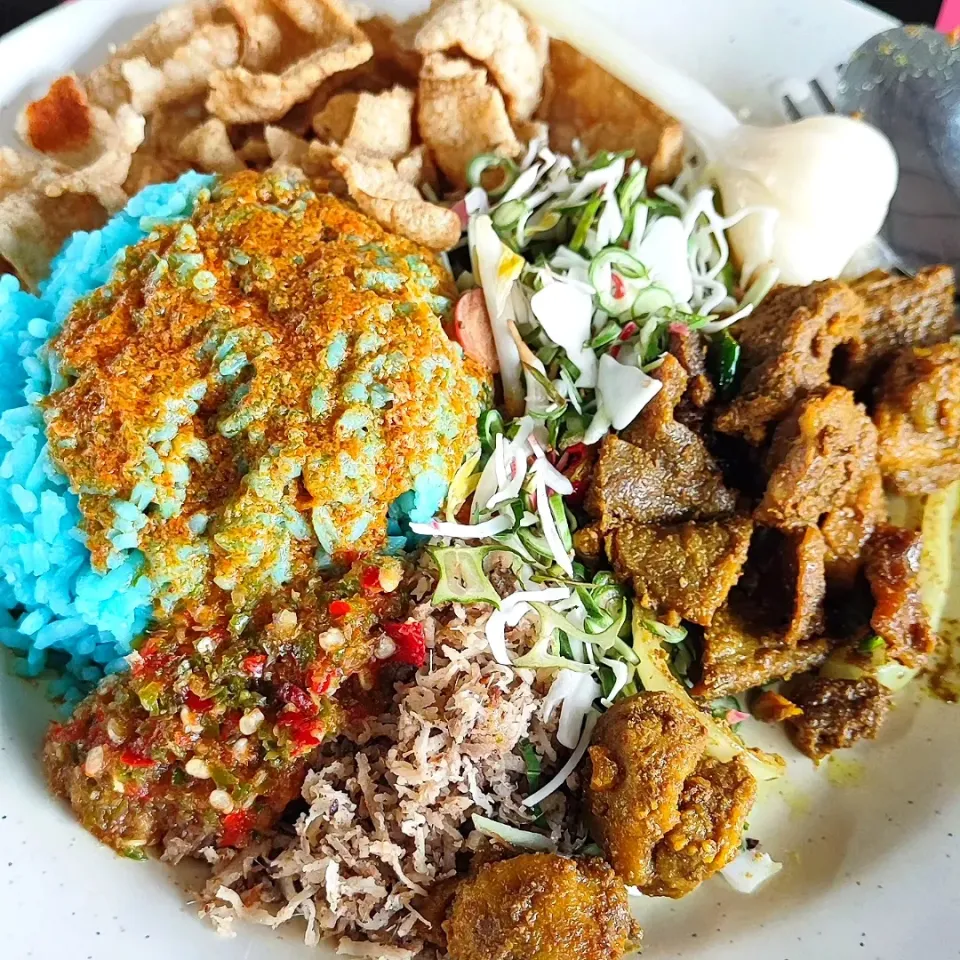 Snapdishの料理写真:Nasi Kerabu|simatasepetさん