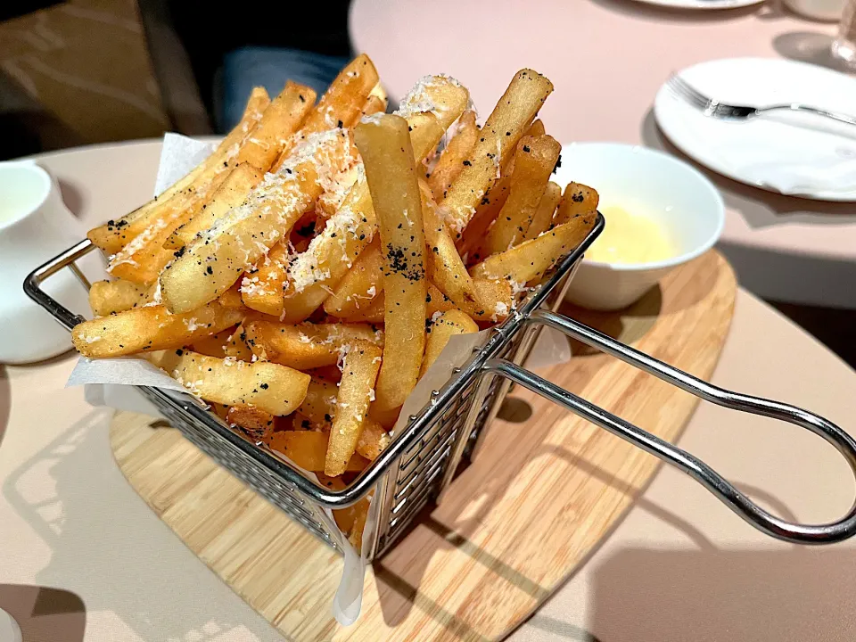 Truffle fries|skyblueさん