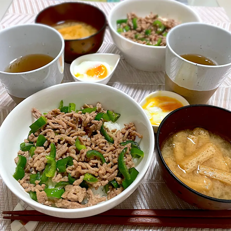 Snapdishの料理写真:ピー丼🫑|こちちゃん💎🩷さん